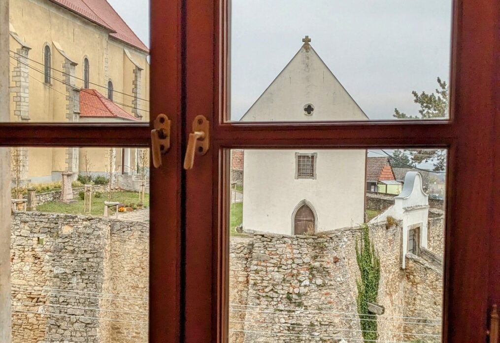 Vedeli ste, že z okien kaštieľa je krásny a unikátny výhľad?