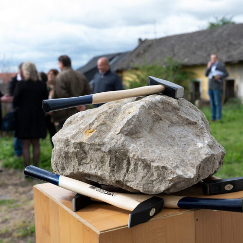 Unikátnu historickú pamiatku pod legendami opradeným hradom kompletne zrekonštruujú